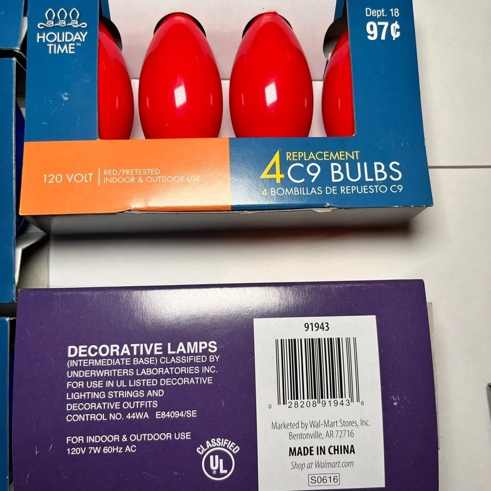 Lot of 12 Holiday Time C9 Replacement Bulbs Red White Blue NOS